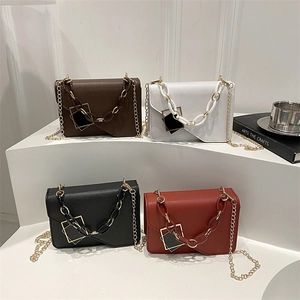 Chic Women PU Leather Crossbody Bag Fashion Street Shoulder Small Square Bag With Metal Chain And Resin Link Strap
