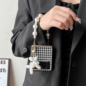 Folding Phone Case Houndstooth Pattern With Large Artificial Pearl Handheld Chain Balloon Dog Charm Women Luxury Protective Cover