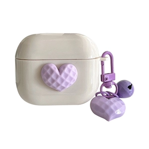 Custodia bianca per AirPods con motivo cuore a nido d'ape viola e ciondolo a campanella