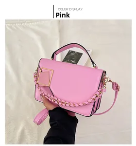 Roze crossbodytas van PU-leer met gouden gesp en gevlochten kettingdetail