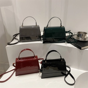 Sac À Main Rétro En Cuir PU Verni Brillant Pour Femme Sac À Bandoulière Simple Pour Le Trajet Petit Sac Carré