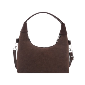 Borsa hobo minimalista in pelle scamosciata marrone scuro con dettagli argento