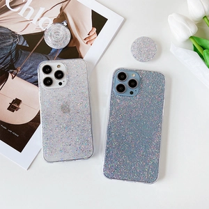 Dettaglio della custodia per iPhone glitterata con supporto coordinato e tulipani
