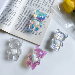 Détails des supports de téléphone ours irisés avec cœurs pailletés en quatre couleurs
