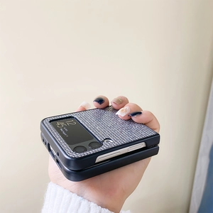 Luxury glitter phone case for Samsung Z Flip3 with sparkling silver sequins and black edges
