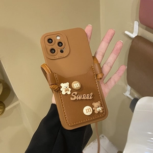 Custodia iPhone opaca marrone con tracolla, portacarte e decorazioni a forma di orso 3D