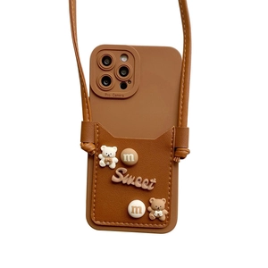 Custodia iPhone marrone a tracolla con porta carte in pelle e decori a orsetto