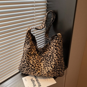 Leopard Print Tote Bag Large Capacity Canvas Fabric Adjustable Strap Trendy Commuter Hobo Shoulder Handbag Women