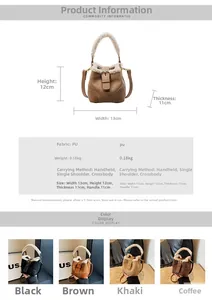 Dettaglio delle dimensioni della mini borsa a secchiello in sherpa e trama del manico in pelliccia