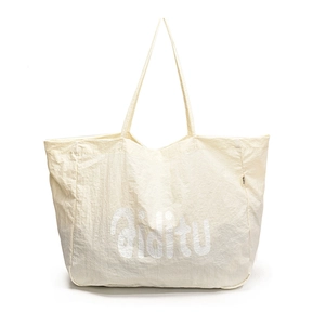 Sac fourre-tout blanc cassé minimaliste à texture froissée et imprimé aiditu