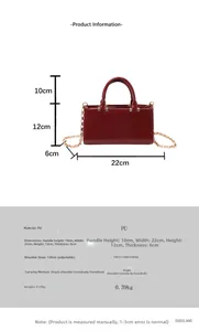 Detailed dimension guide for red PU leather square bag showing 22cm width and chain strap