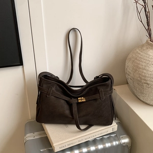 Women Vintage Matte PU Leather Shoulder Crossbody Bag Large Capacity Minimalist Tote With Gold Metal Lock Buckle Retro