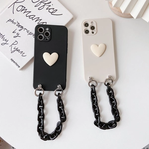 Iphone Case 3D Heart Decor Black Acrylic Chain Tpu Silicone Protective Cover For Women Ins Style Fashion Shockproof