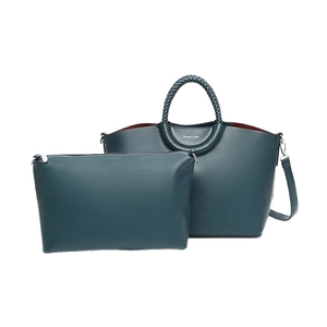 Ensemble cabas et pochette en cuir grainé vert foncé avec poignées tressées et métal
