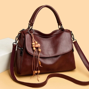Women Litchi Pattern PU Leather Handbag Large Capacity Crossbody Bag With Bohemian Wooden Bead Tassel