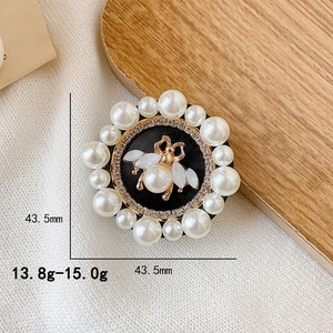 Sparkling rhinestone bee phone socket with cute pearls and honeycomb gold finish 43.5mm