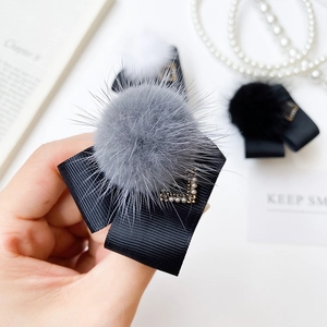 Support De Téléphone Airbag Nœud En Ruban Gros-Grain Pompon En Fausse Fourrure Strass Künstliche Perle Élégant