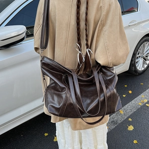 Vintage dark brown leather tote bag with large capacity for women casual shoulder style