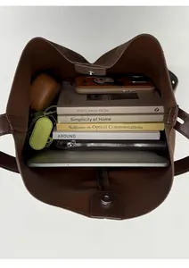 Dunkelbraune Wildleder-Tote-Bag mit großem Fassungsvermögen für Laptop und Magnetverschluss