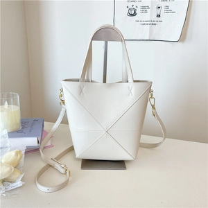 Sac Seau À Surpiqûres Géométriques En Cuir PU Minimaliste Sac À Main Bandoulière Pour Femme Décontracté Polyvalent Quotidien