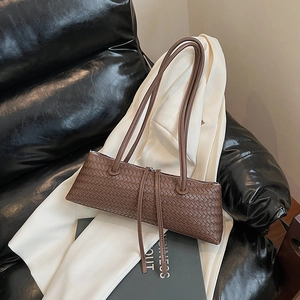 Sac Sous Le Bras En Cuir PU Tissé Sac À Épaule Baguette Tressé Rétro Avec Longues Bandoulières Et Gland Pour Femmes