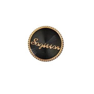 Faltbarer Handyhalter mit schwarzer Vinyl-Textur und goldener Sagittar-Gravur
