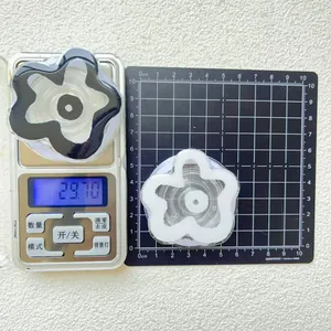 Macro shot showing 6cm diameter and 29.70g weight of transparent flower phone grip