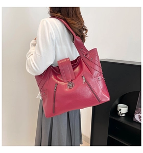 Sac cabas en cuir PU rouge rose foncé avec fermetures éclair argentées et grainé