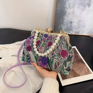 Retro Floral Embroidery Kiss Lock Bag With Artificial Pearl Handle Vintage Jacquard Crossbody Handbag For Women Elegant Shell Shape