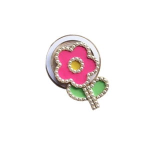 Cute pink floral magnetic phone socket with pearl border and golden circular base