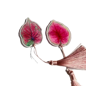 Custom acrylic leaf bookmarks with pink foliage patterns and matching silk tassels