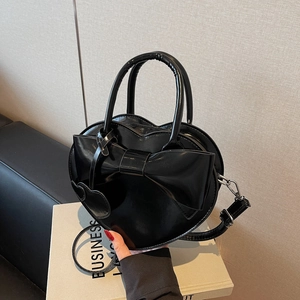 Sac A Epaule Coeur Cuir PU Noeud Decor Sacoche Sac Bandouliere Pour Femmes Mode Style Doux Elegant Porte Monnaie