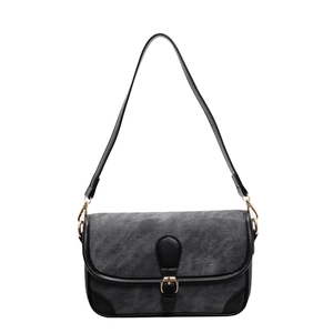 Sac bandoulière minimaliste en denim gris avec bordures noires et boucle dorée