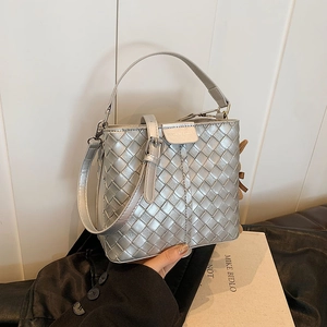 Woven Bucket Bag Women PU Leather Crossbody Shoulder Handbag Casual Fashion With Cute Rabbit Pendant Top Handle