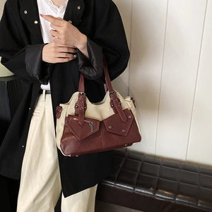 Retro colorblock tote bag in burgundy and beige faux leather with utility pockets