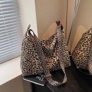 Vintage Leopard Print Shoulder Bag Large Capacity Canvas Tote Casual Fashion Women Handbag Adjustable Strap