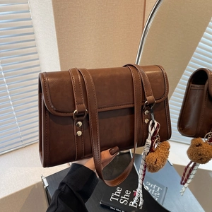 Retro PU Leather Baguette Shoulder Bag Vintage Flip Cover Handbag With Bear Keychain And Ribbon For Women Casual Daily