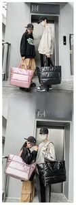 Détails de grands sacs cabas matelassés rose et noir brillants avec fermetures éclair