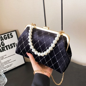 Quilted Velvet Evening Bag With Artificial Pearl Handle And Gold Chain Rhinestone Crossbody Clutch For Women Elegant Party Purse