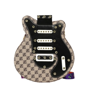 Sac bandoulière en forme de guitare avec motif monogramme et sangle de notes de musique