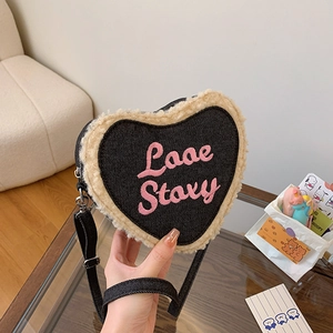 Sac À Bandoulière En Denim En Forme De Cœur Avec Garniture En Fausse Fourrure Broderie Love Story Esthétique Y2K Pour Femmes