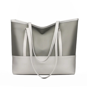 Borsa Tote Grande Capacità Tessuto Oxford E Pelle PU Trapuntata Leggera Borsa A Mano Per Donna Tinta Unita Casual