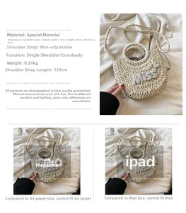 Sac de plage en paille avec lettrage Miss en perles et comparaison de taille avec magazine