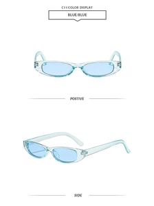 Vues de face et de profil de lunettes de soleil ovales bleues translucides tendance