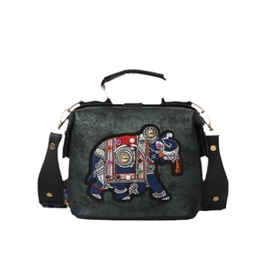 Sac à main rétro vert avec broderie éléphant, pierres précieuses et bandoulière large