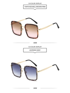 Vue latérale de lunettes de soleil carrées en écaille et léopard avec branches en métal