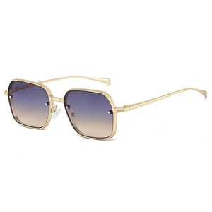 Lunettes de soleil carrées en métal doré avec verres dégradés violets pour femmes