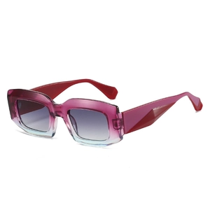Retro Polygon Sonnenbrille mit lila Farbverlauf Rahmen und geometrischen Bügeln