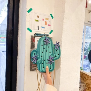 Creative green cactus-shaped PU leather crossbody bag with golden chain and purple flower
