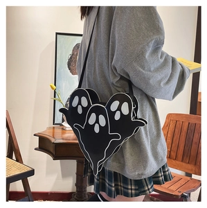 Sac bandoulière en forme de fantôme avec design Halloween et sangle en cuir noir